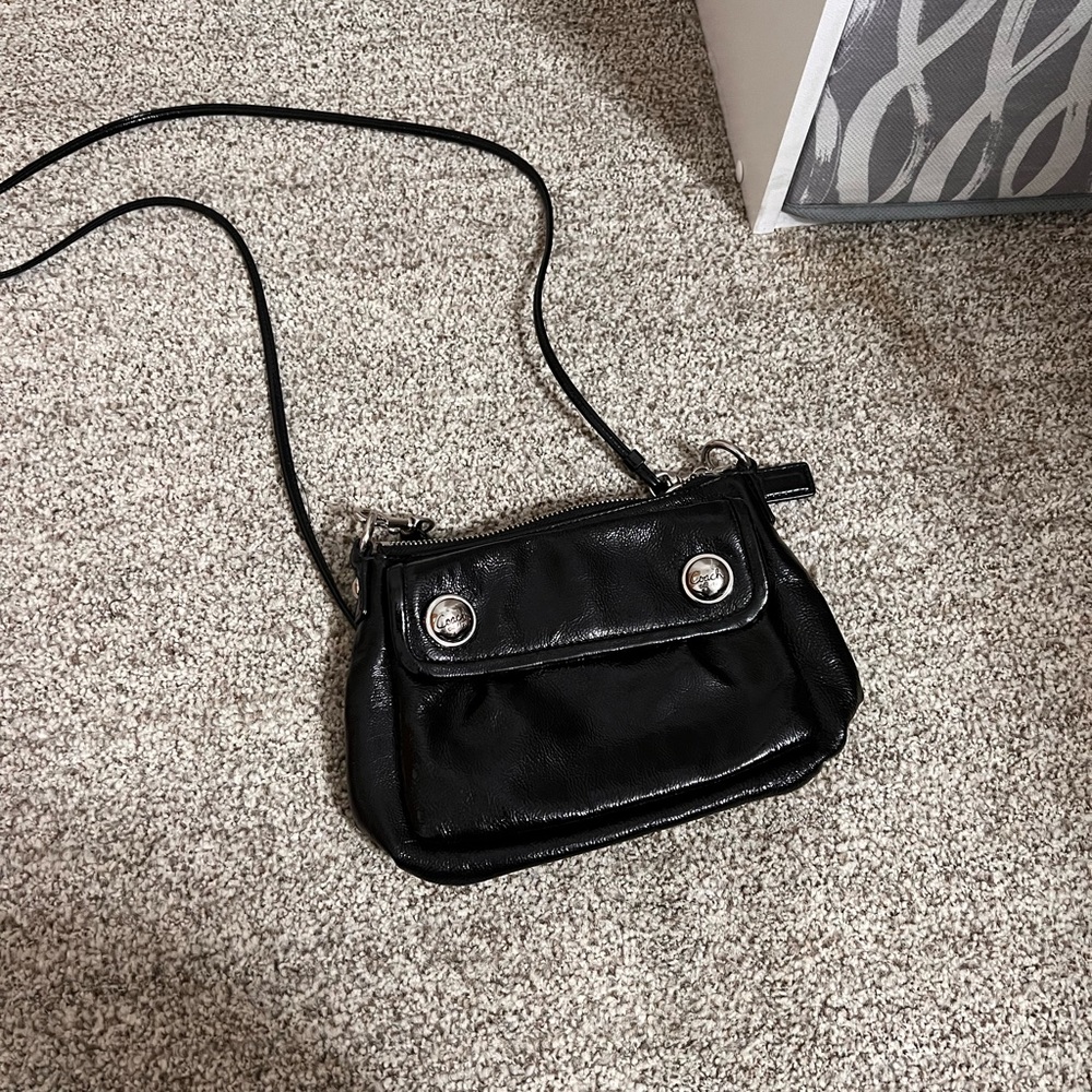 lightly used coach poppy crossbody